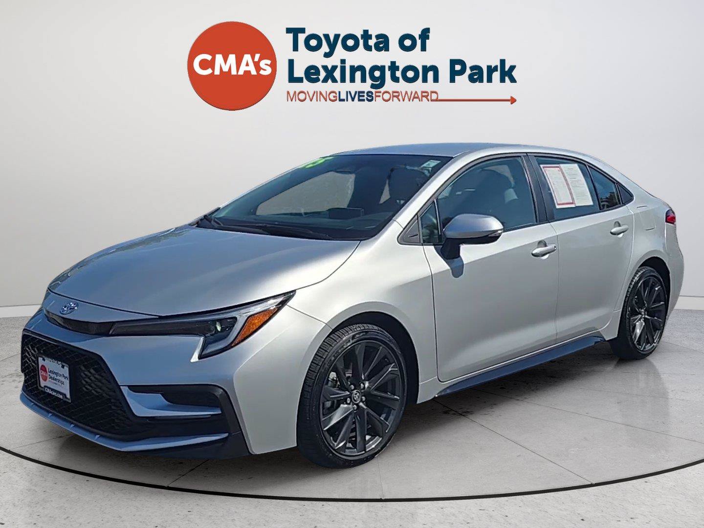Used 2025 Toyota Corolla SE w/ Convenience Package FWD image 1