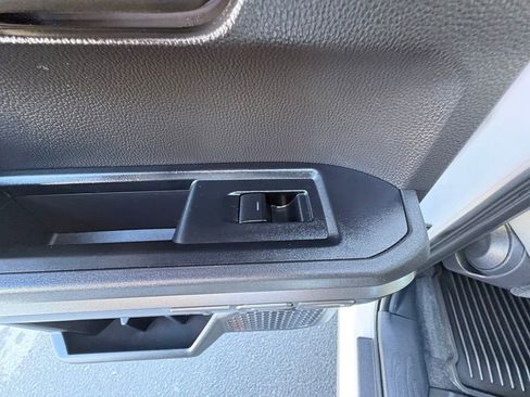 Used 2025 Toyota Tacoma TRD Off-Road image 27