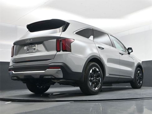 New 2026 Kia Sorento S image 25