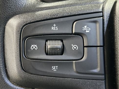 Used 2023 Chevrolet Silverado 1500 Custom image 22