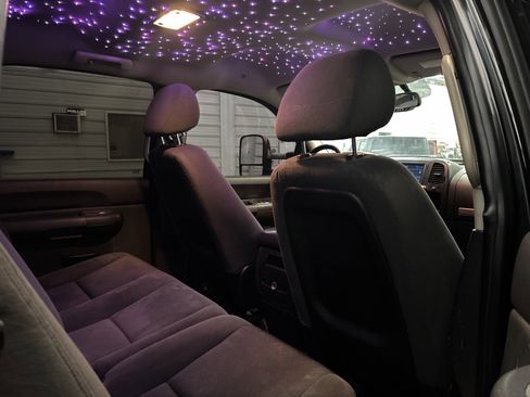 Used 2007 GMC Sierra 2500 SLE w/ Z71 Off-Road Package image 31