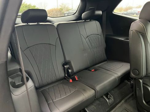 Used 2023 Buick Enclave Avenir w/ Avenir Technology Package image 12