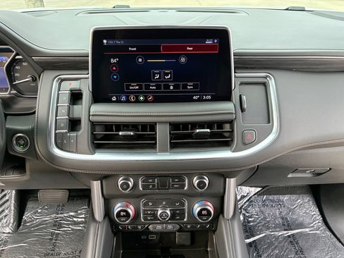 Used 2021 GMC Yukon XL SLT image 23