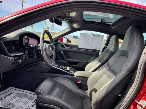 Used 2021 Porsche 911 Carrera image 11