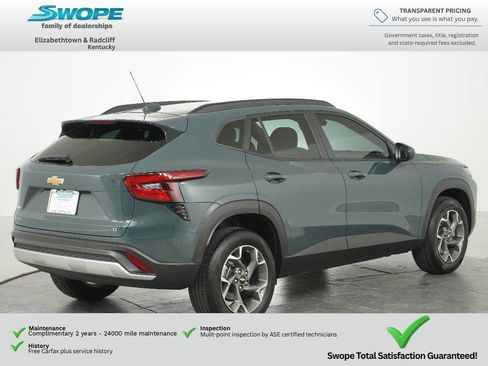 Used 2025 Chevrolet Trax LT w/ Driver Confidence Package FWD image 3