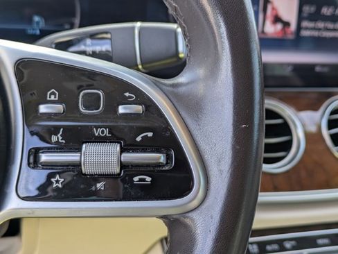 Used 2019 Mercedes-Benz E 300 image 16