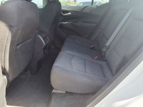 Used 2019 Chevrolet Equinox LT image 16