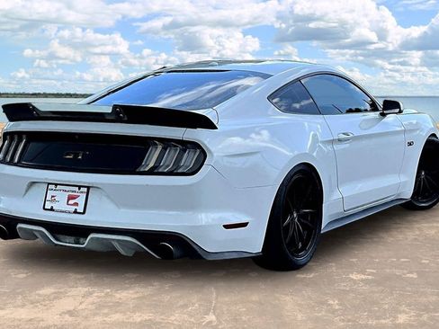 Used 2016 Ford Mustang GT Premium w/ Equipment Group 401A RWD image 4