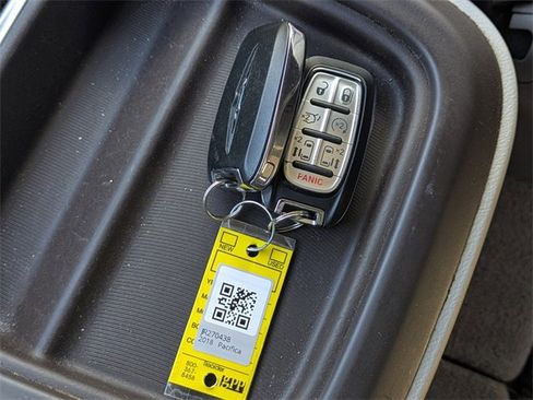 Used 2018 Chrysler Pacifica Touring Plus w/ Tire & Wheel Group image 32