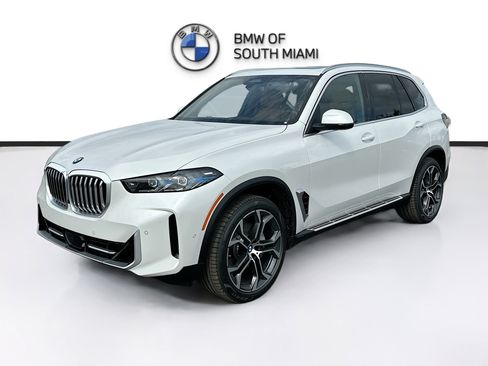 New 2026 BMW X5 sDrive40i w/ Climate Comfort Package image 3