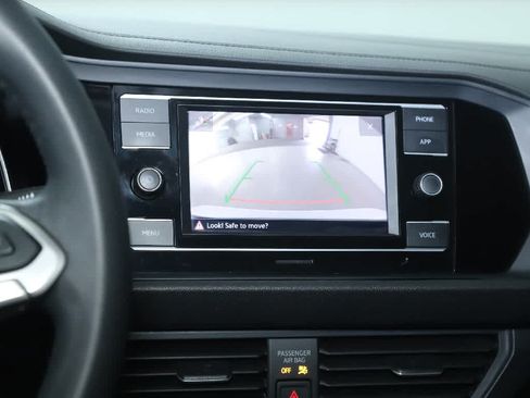 Certified 2024 Volkswagen Jetta Sport FWD image 28