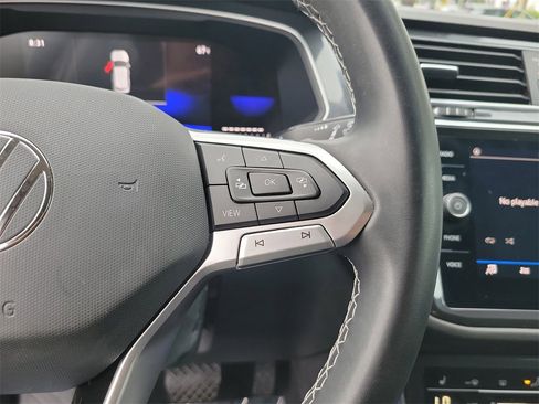 Certified 2023 Volkswagen Tiguan SE image 20