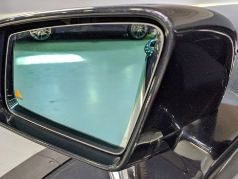 Used 2011 Mercedes-Benz CL 550 4MATIC image 31