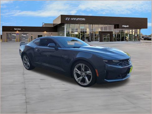 Used 2020 Chevrolet Camaro LT image 6