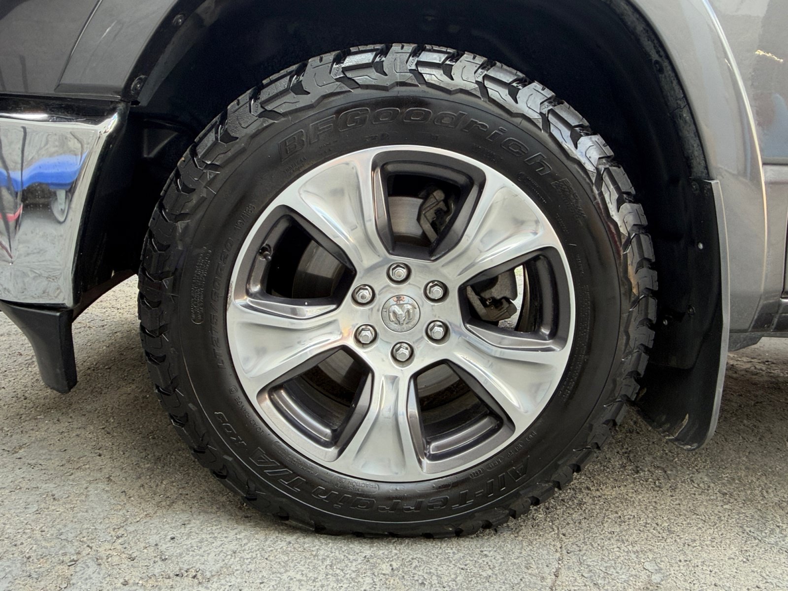 Used 2022 RAM 1500 Laramie AWD/4WD image 29