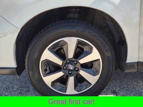 Used 2018 Subaru Forester 2.5i Premium w/ All-Weather Package AWD/4WD image 26