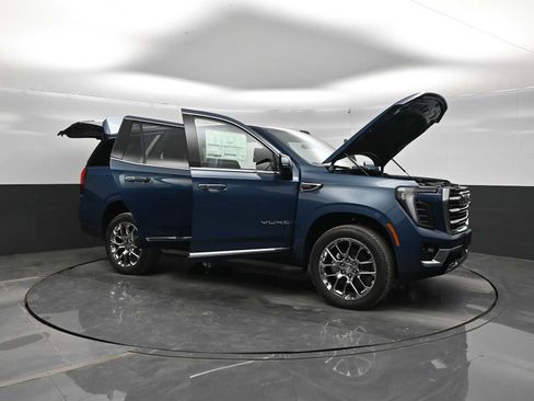 New 2026 GMC Yukon Elevation w/ Elevation Premium Package AWD/4WD image 42