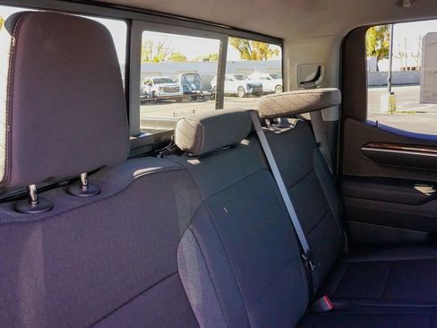 New 2026 GMC Sierra 1500 SLE w/ Preferred Package image 12