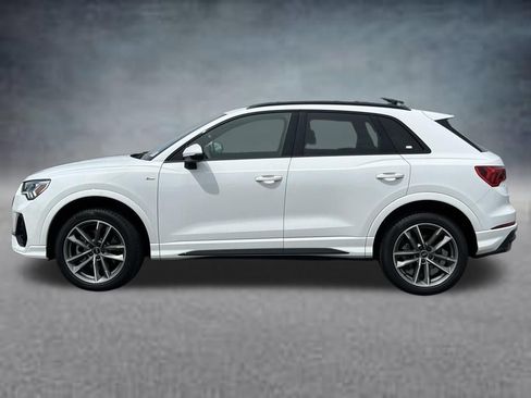 Used 2025 Audi Q3 2.0T Premium w/ Convenience Package AWD/4WD image 2