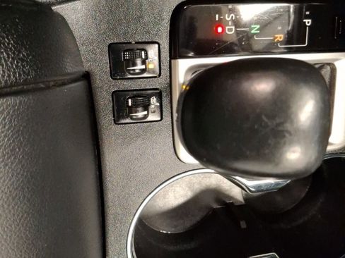 Used 2019 Toyota Highlander XLE image 25