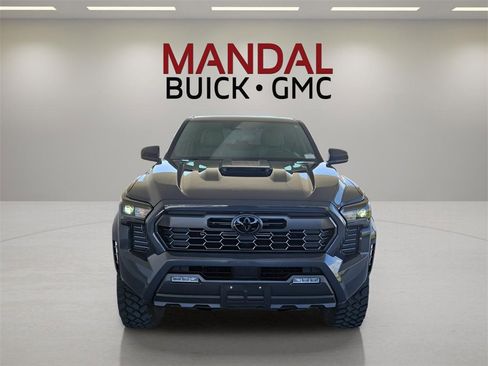 Used 2025 Toyota Tacoma 4x4 Double Cab Hybrid image 3