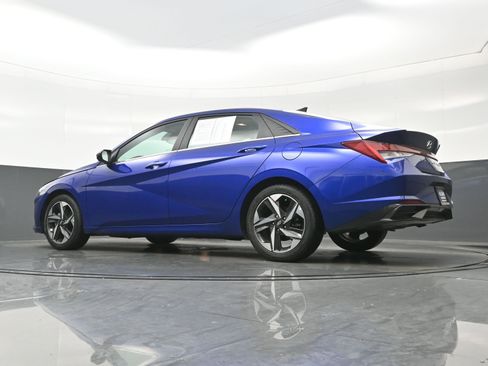 Certified 2023 Hyundai Elantra Limited image 30