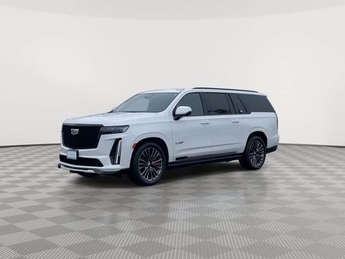 Certified 2023 Cadillac Escalade ESV V image 4