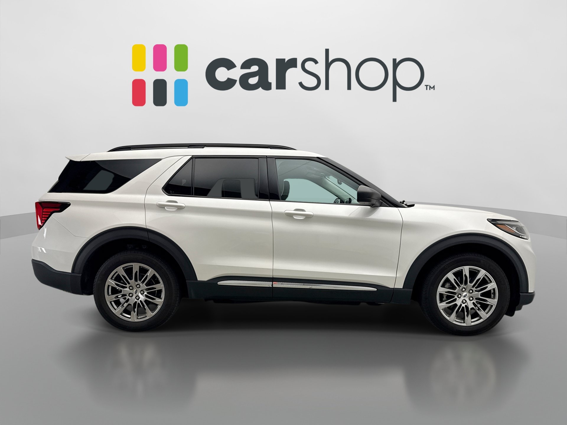 Used 2025 Ford Explorer Active w/ Active Comfort Package AWD/4WD image 6