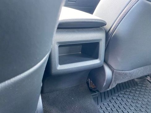 Used 2023 Toyota Camry SE image 18