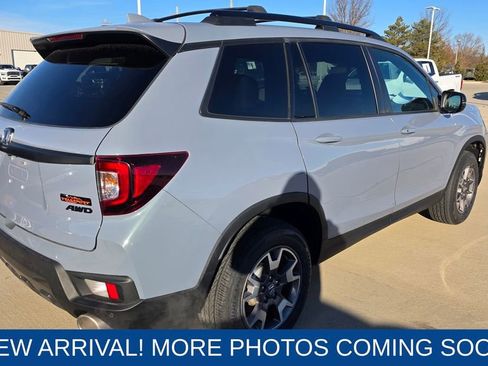 Certified 2022 Honda Passport TrailSport image 5