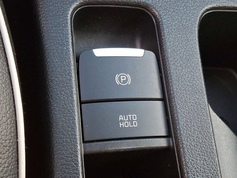 Used 2023 Kia Forte GT-Line w/ GT-Line Premium Package image 23