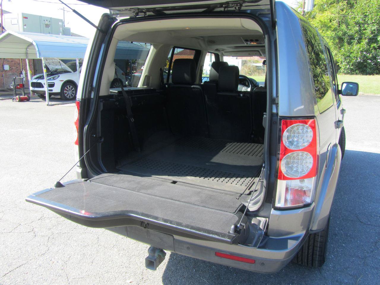 Used 2011 Land Rover LR4 HSE LUX AWD/4WD image 20