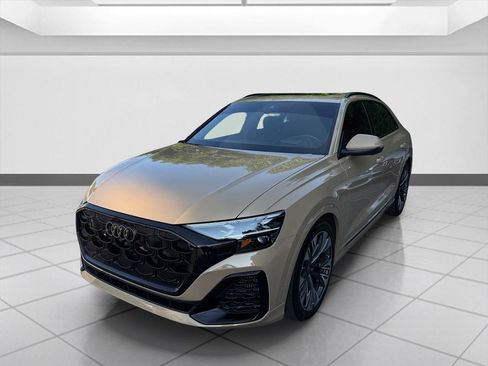 Used 2024 Audi Q8 Prestige w/ Prestige Package AWD/4WD image 10
