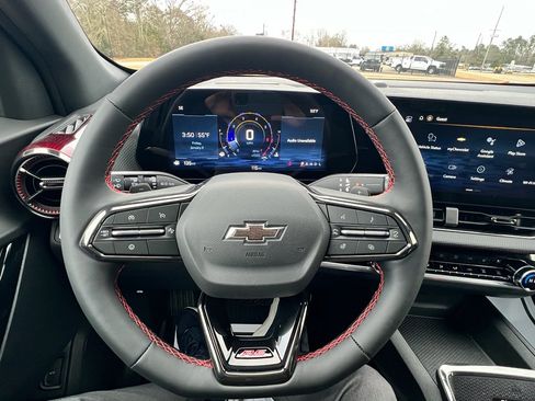 New 2026 Chevrolet Equinox RS w/ Convenience Package III image 5