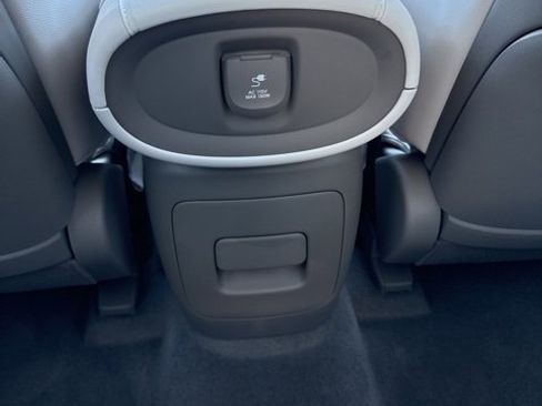 Used 2026 Hyundai Palisade Limited image 15