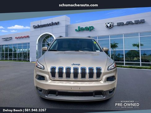 Used 2015 Jeep Cherokee Latitude AWD/4WD image 2