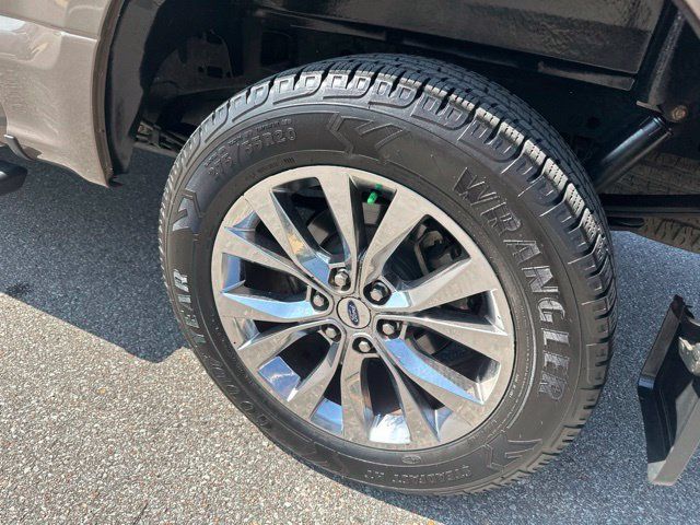 Used 2016 Ford F150 XLT w/ Equipment Group 302A Luxury AWD/4WD image 26