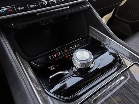 Used 2022 Jeep Wagoneer Series II image 17