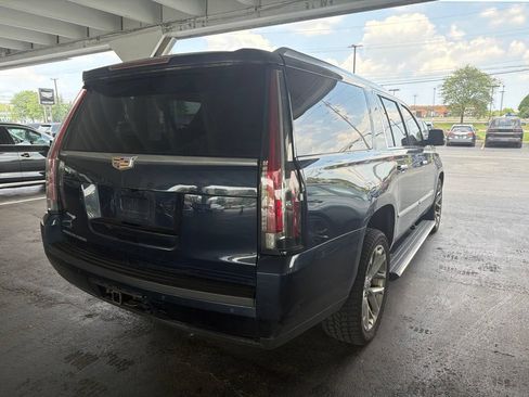 Used 2019 Cadillac Escalade ESV Platinum AWD/4WD image 5