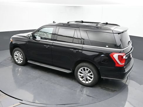 Used 2020 Ford Expedition XLT w/ Equipment Group 202A AWD/4WD image 27