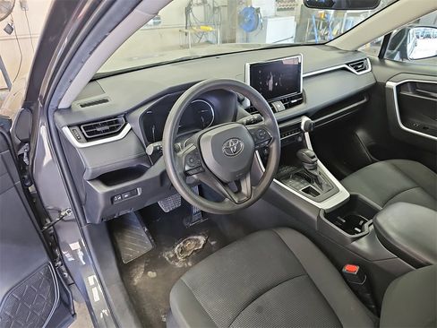 Used 2024 Toyota RAV4 LE image 16