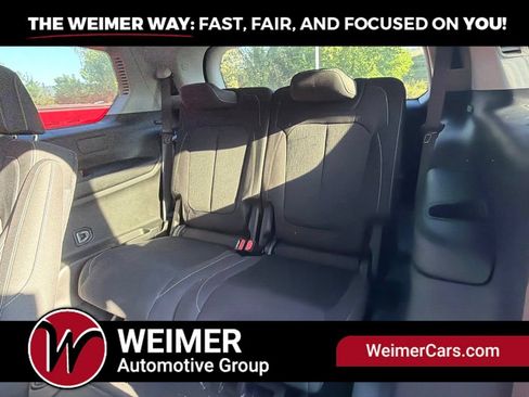 Used 2024 Jeep Grand Cherokee L Laredo AWD/4WD image 10