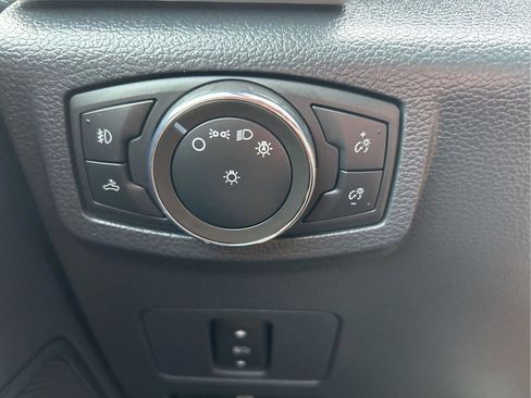 Used 2022 Ford F250 Lariat w/ Black Appearance Package image 15