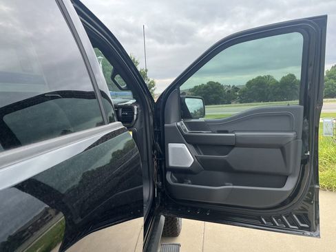 New 2025 Ford F150 Lariat w/ Equipment Group 502A High image 31