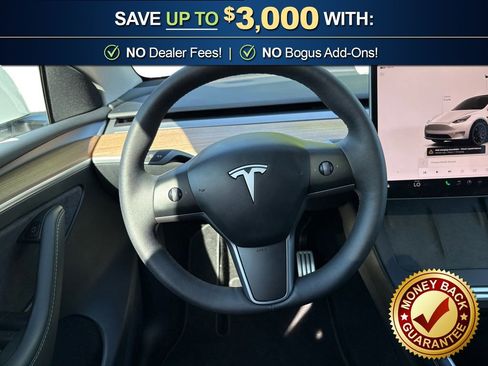 Used 2023 Tesla Model Y Performance image 18