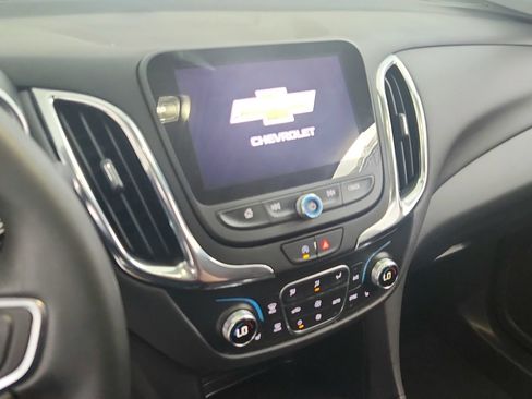 Used 2024 Chevrolet Equinox LT AWD/4WD image 20