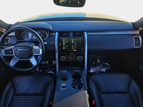 Certified 2023 Land Rover Discovery HSE R-Dynamic image 9