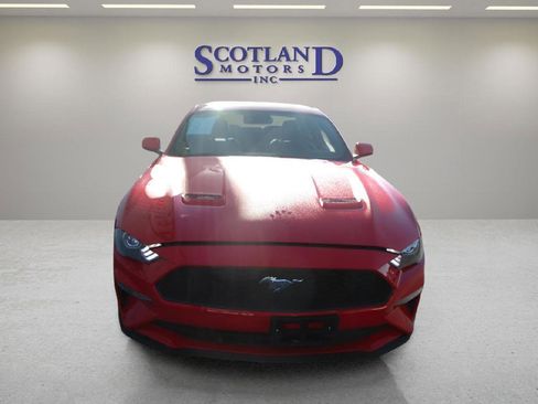 Used 2022 Ford Mustang Premium RWD image 3