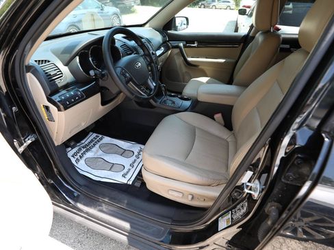 Used 2012 Kia Sorento EX w/ EX V6 Premium Pkg AWD/4WD image 19