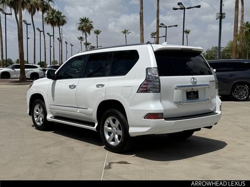 Used 2017 Lexus GX 460 w/ Navigation Package AWD/4WD image 4